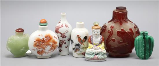 A group of 19th and 20th century Chinese porcelain and glass snuff bottles tallest 7cm